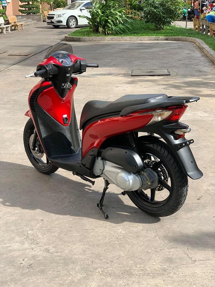 SH nhap chay 8 nam dat gap doi xe moi anh 2