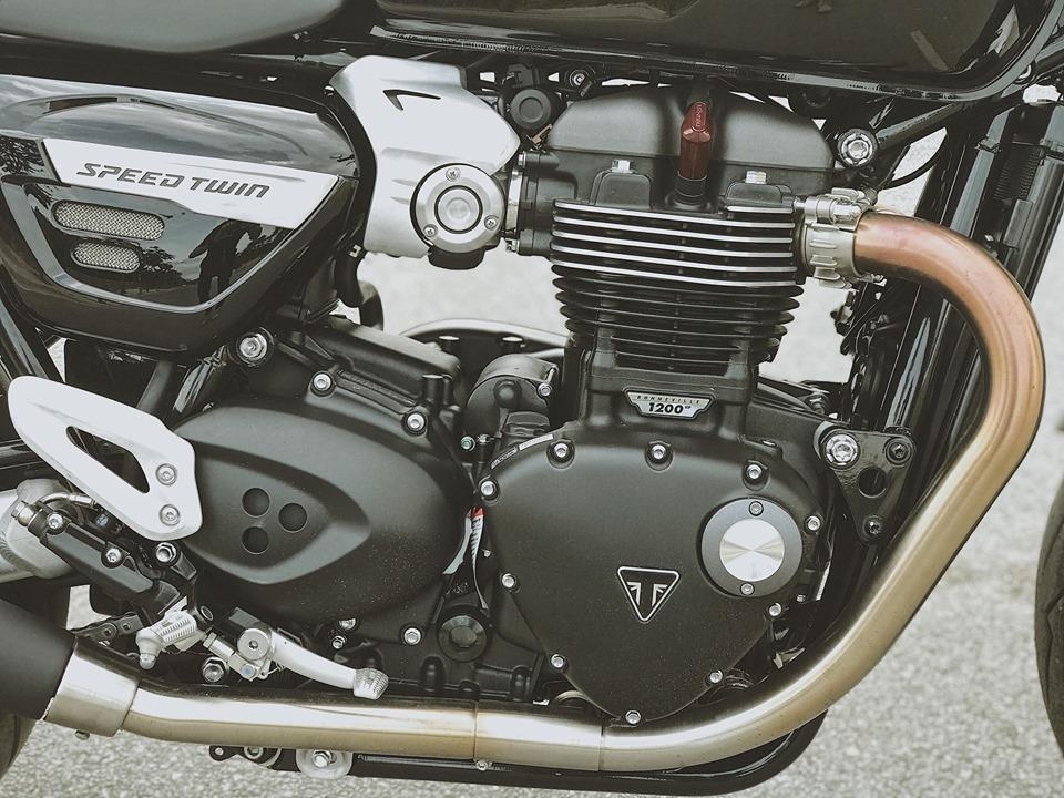triumph speed twin moto chay pho anh 8