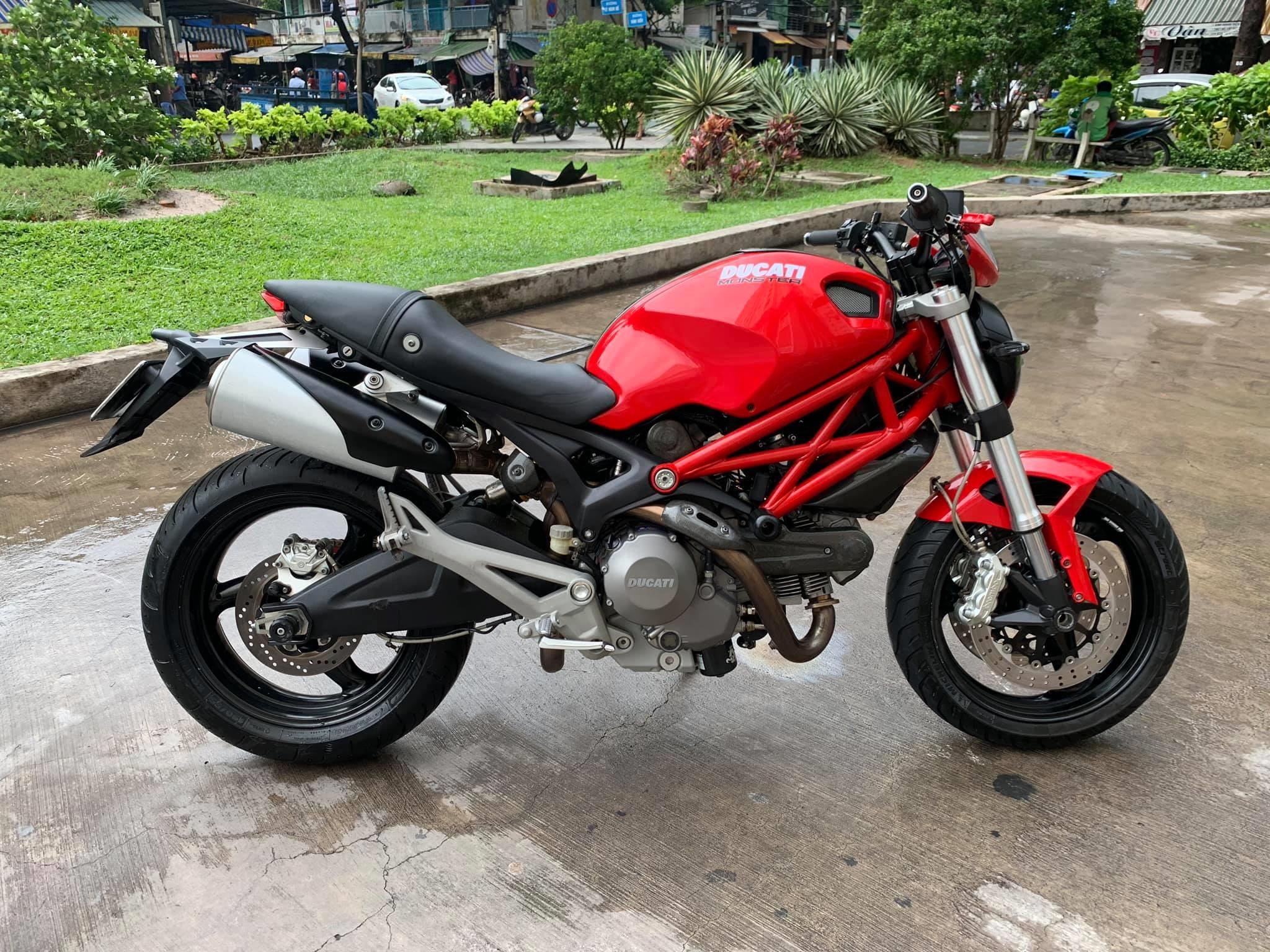 Sau 6 nam, Ducati Monster 795 co gia ban chi hon 130 trieu dong hinh anh
