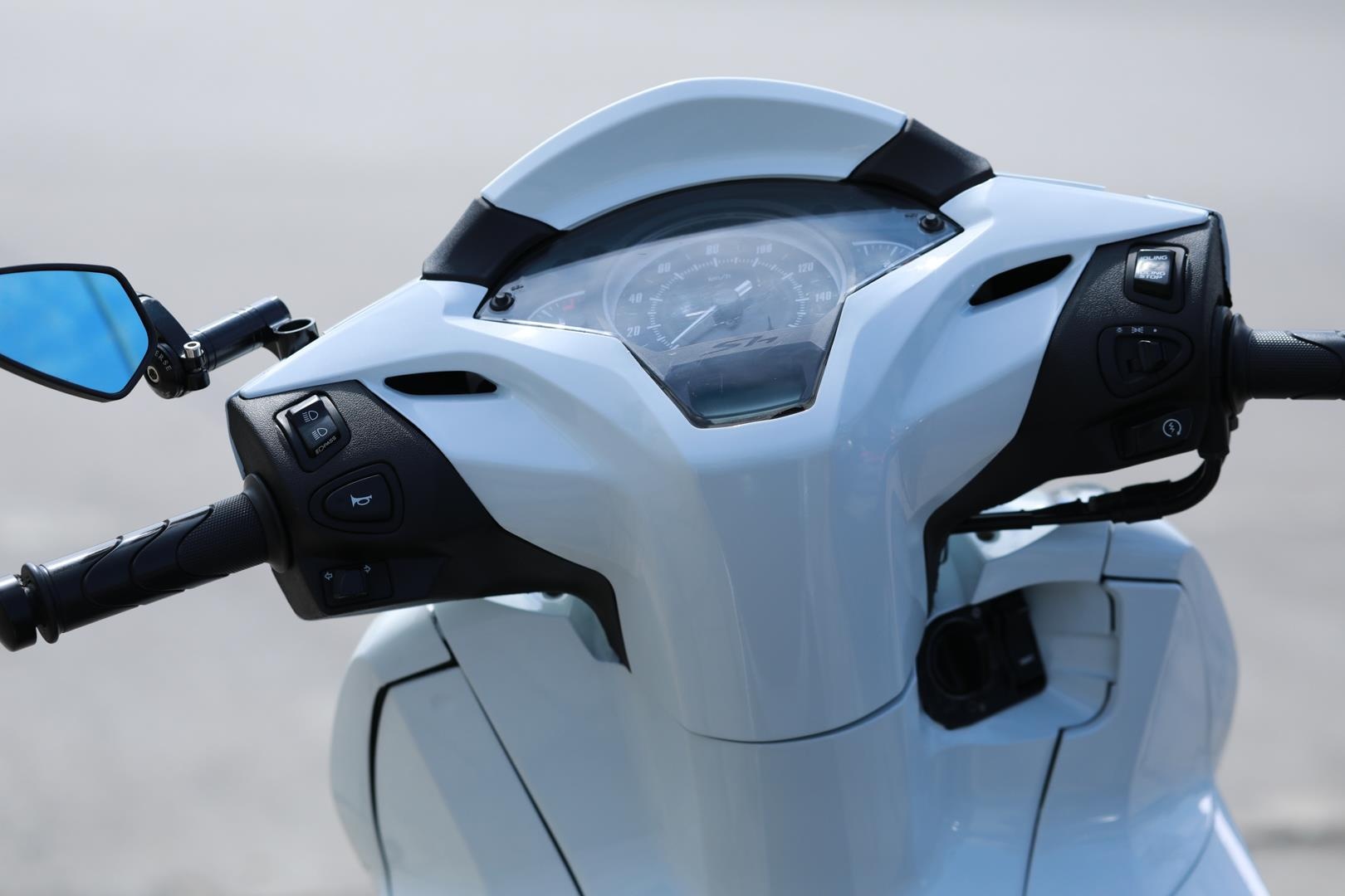 SH do vo SH 300i anh 6