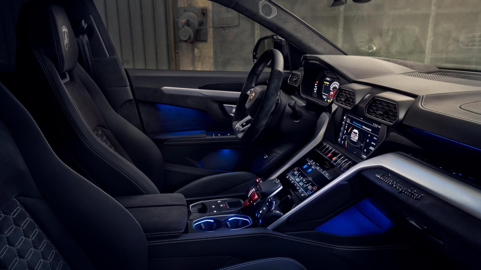 lamborghini urus do tang 150 ma luc anh 12