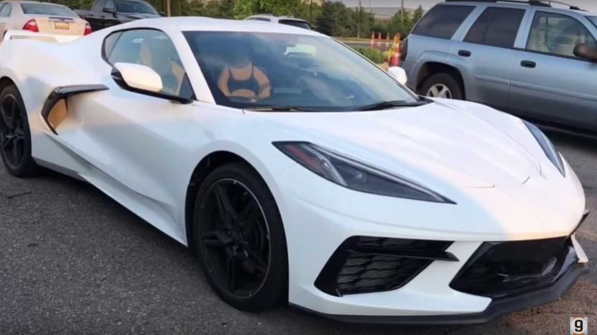 muc gia cua corvette c8 thuc su la mot mon hoi anh 12