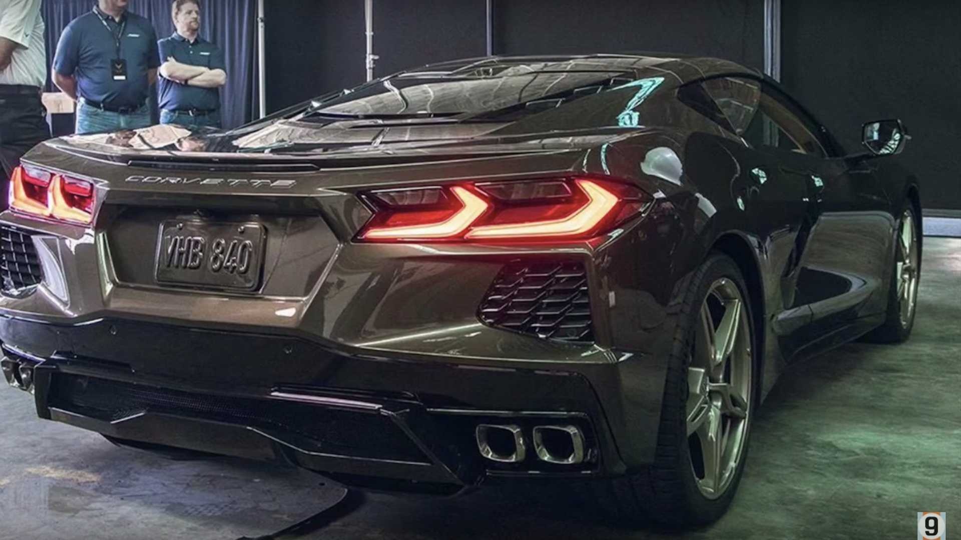 muc gia cua corvette c8 thuc su la mot mon hoi anh 4