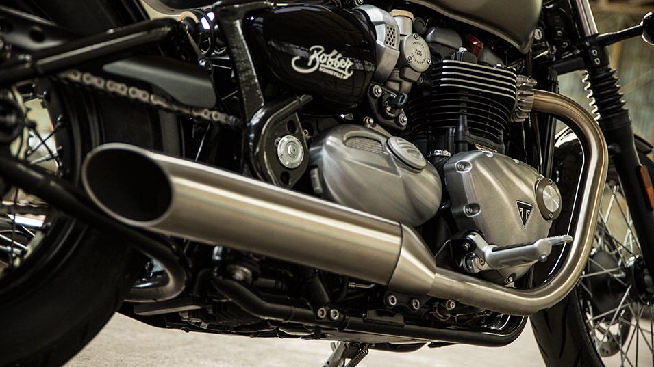 triumph bobber anh 8