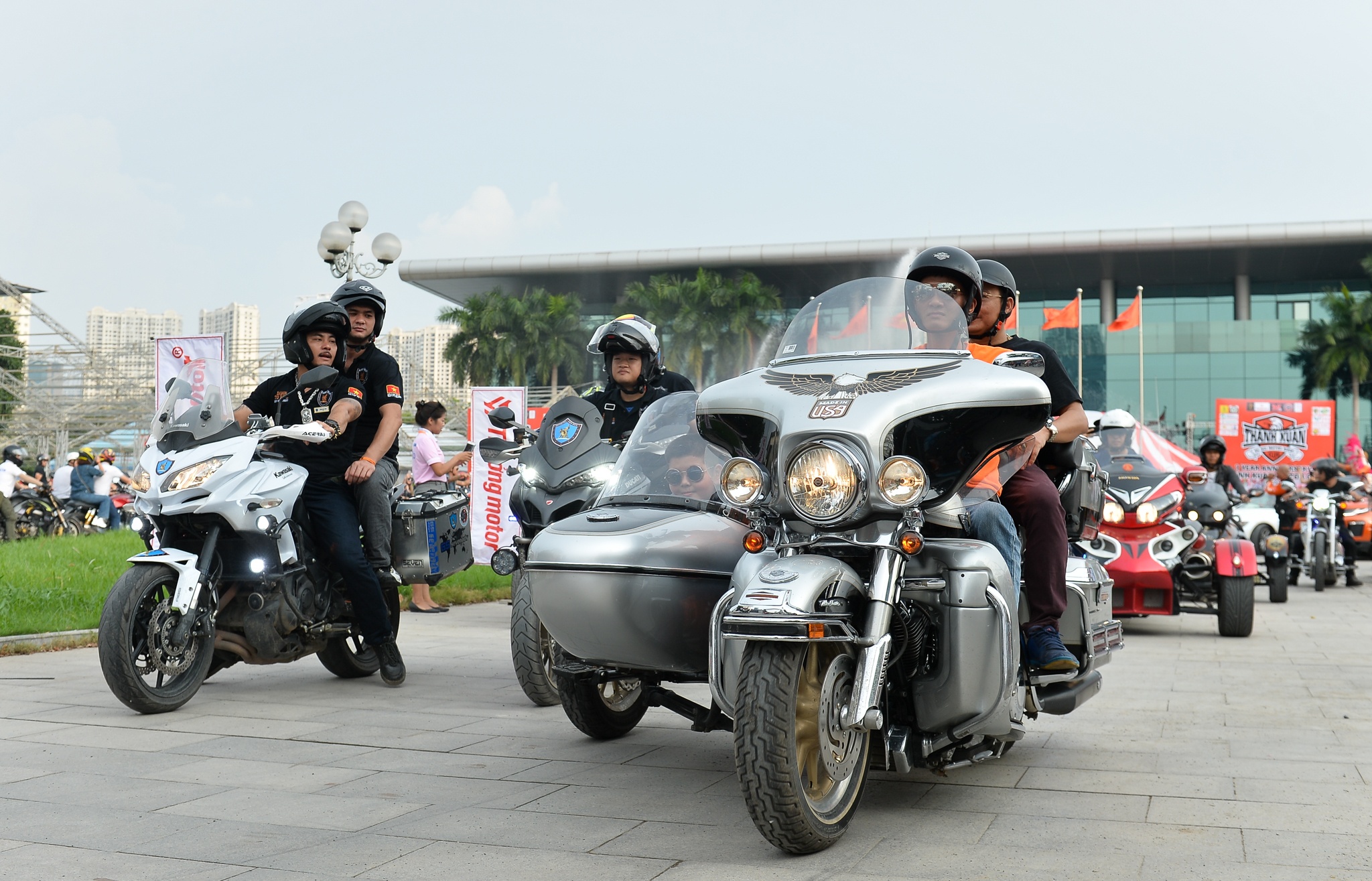 dàn xe khủng tụ họp tại hà nội ảnh 18 dan xe khung tu hop tai ha noi anh 18