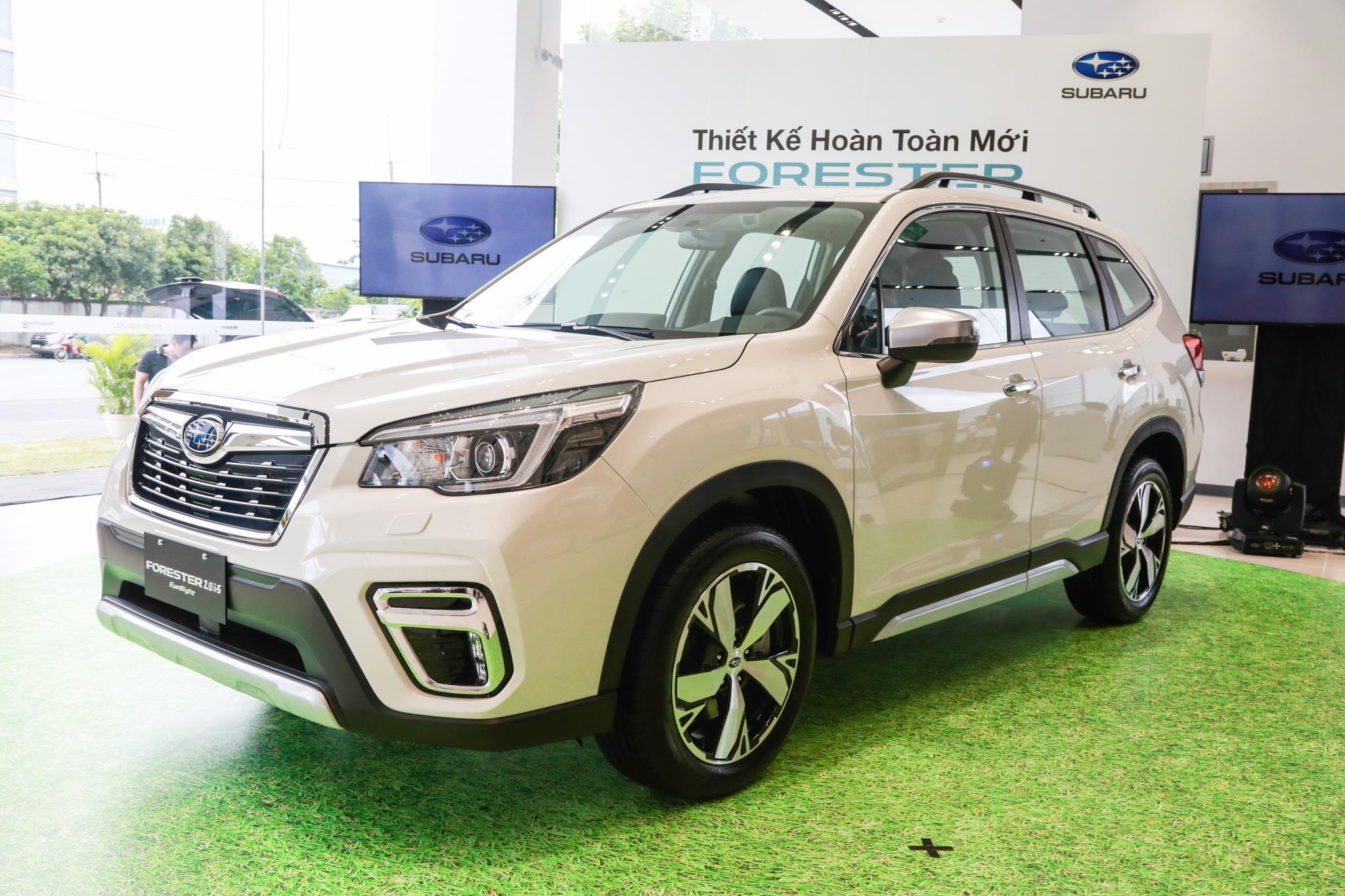 sử dụng gia đình nên chọn hyundai santa fe hay subaru forester ảnh 7 su dung gia dinh nen chon hyundai santa fe hay subaru forester anh 7