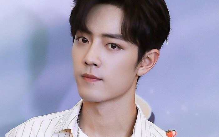 Tieu Chien phu nhan tin co con hinh anh