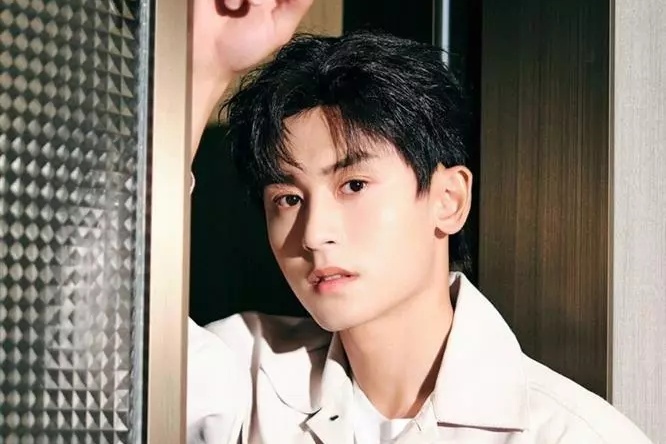 Tai tu Trung Quoc bi cac nhan hang tay chay hinh anh