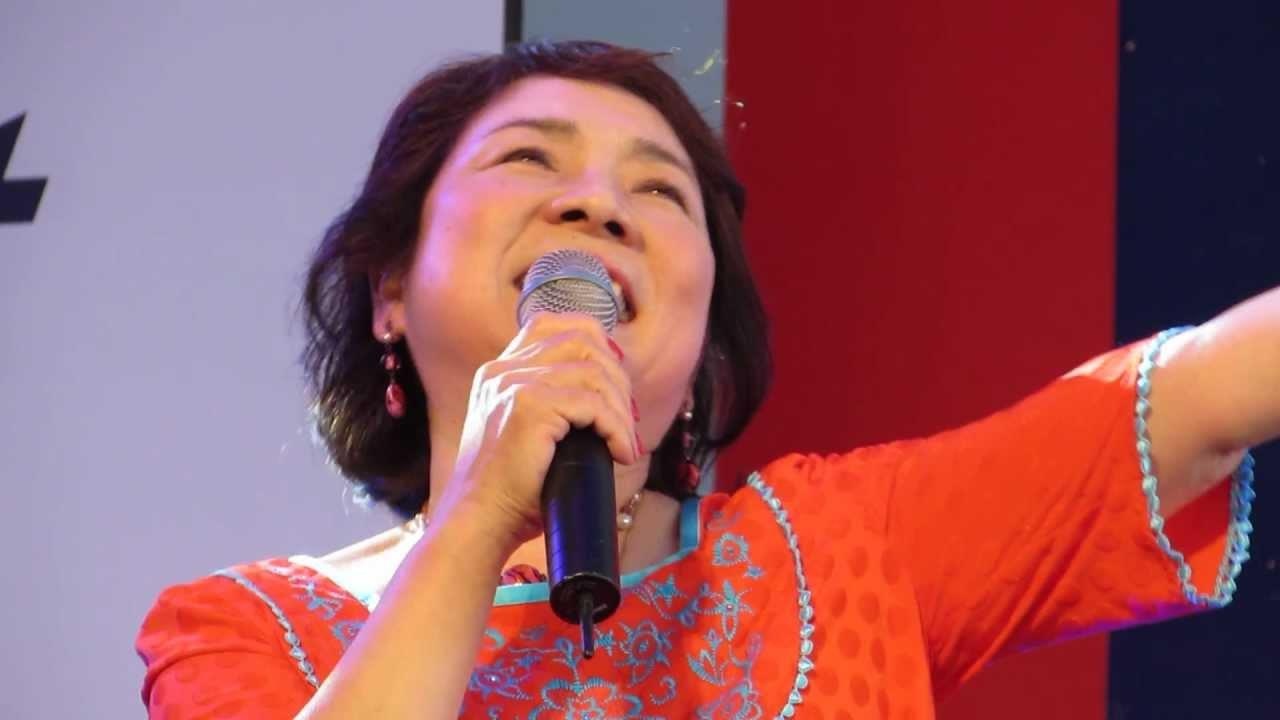 Hon 60 tuoi, ca si hat nhac phim 'Doremon' van the hien y het ban goc hinh anh