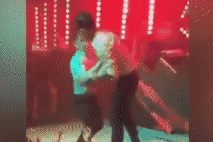 Duy Manh bi giat cho vo mat va nhung lan sao Viet cham tran fan con do hinh anh