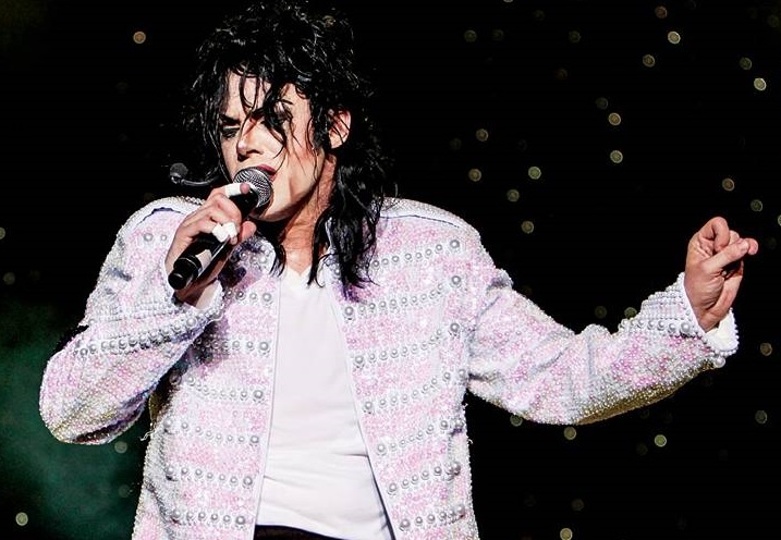 Gan 180 trieu luot xem san khau dinh cao cua Michael Jackson hinh anh