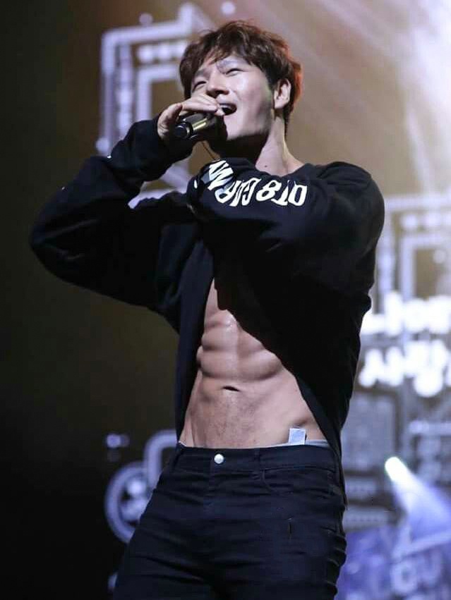 Kim Jong Kook tập gym ảnh 7 Kim Jong Kook tap gym anh 7