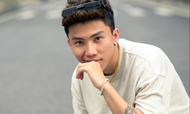 Thoi hoang kim cua Yanbi va Mr. T hinh anh