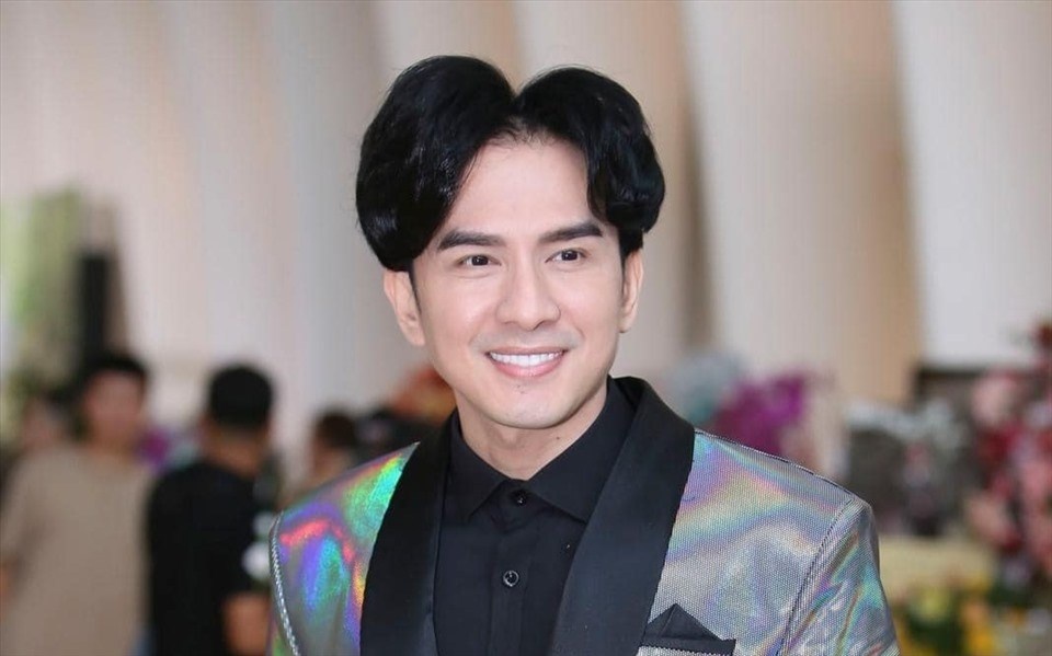 Khi Dan Truong co lam moi ca khuc cu hinh anh