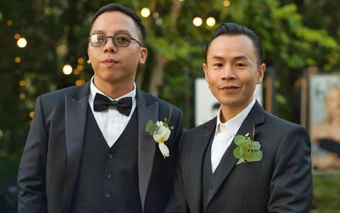 Nguoi dung sau su noi tieng cua ca si Viet hinh anh