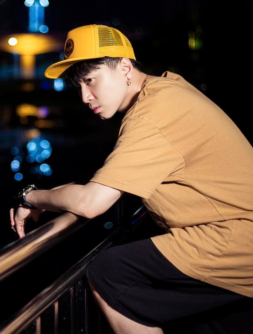 Chưa từng vì nhau Karik ảnh 2 Chua tung vi nhau Karik anh 2