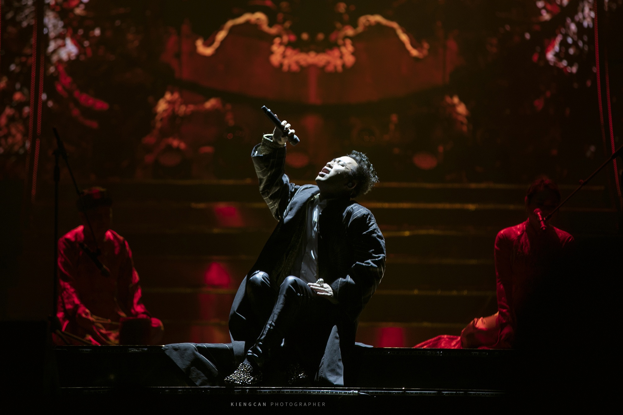 Tung Duong noi ve Phan Manh Quynh anh 1