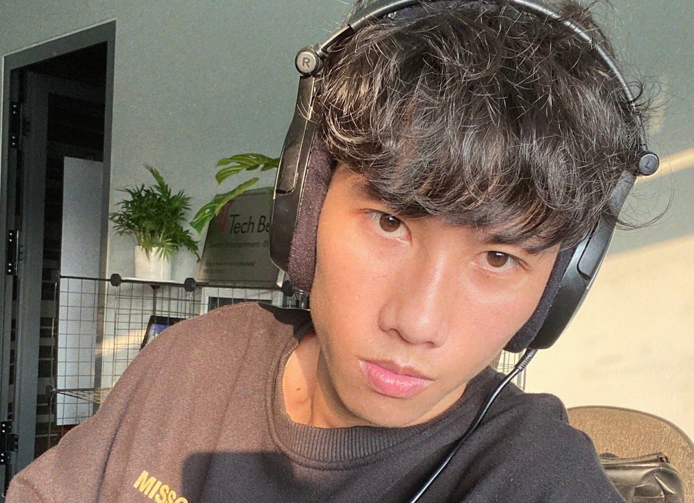 Hai ban nhac dua Hoaprox ra thi truong quoc te hinh anh