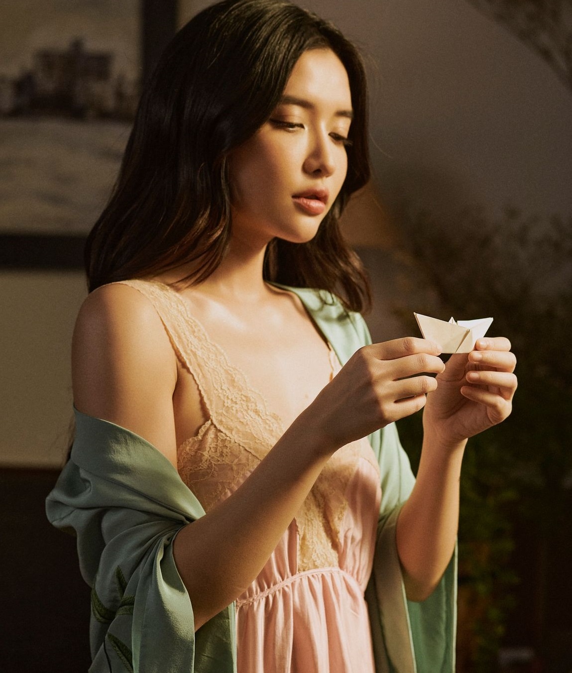 Anh nằm em ru bích phương ảnh 6 Anh nam em ru bich phuong anh 6