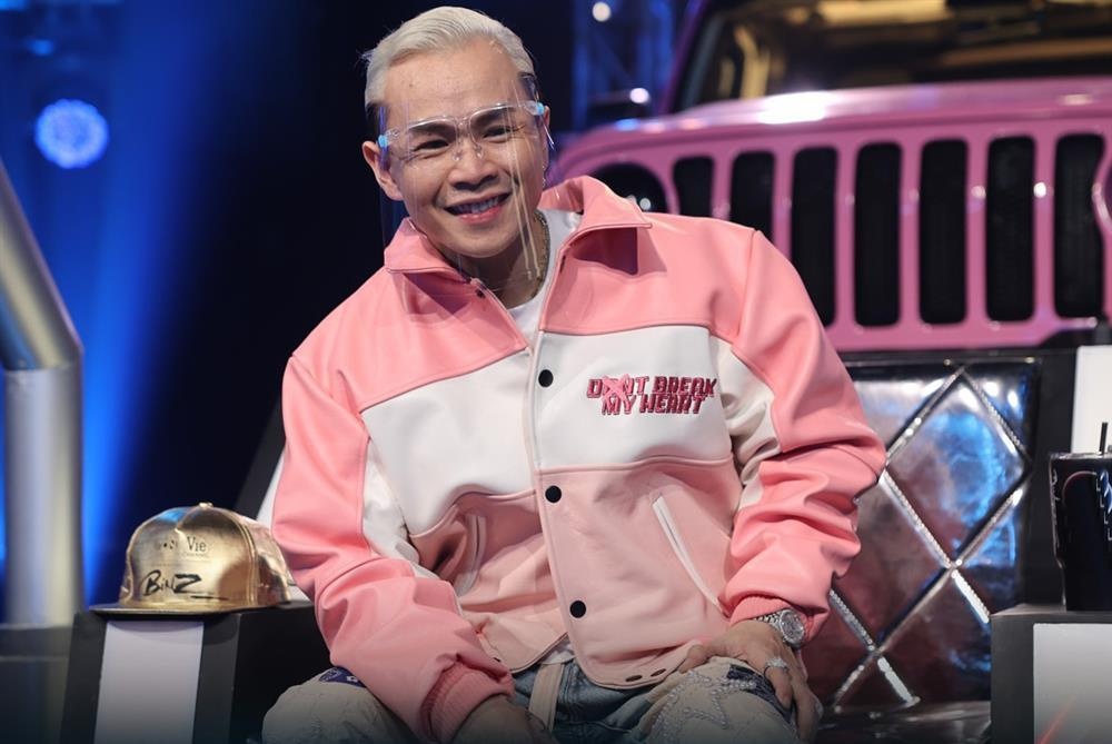 Nghich ly o Rap Viet mua hai hinh anh