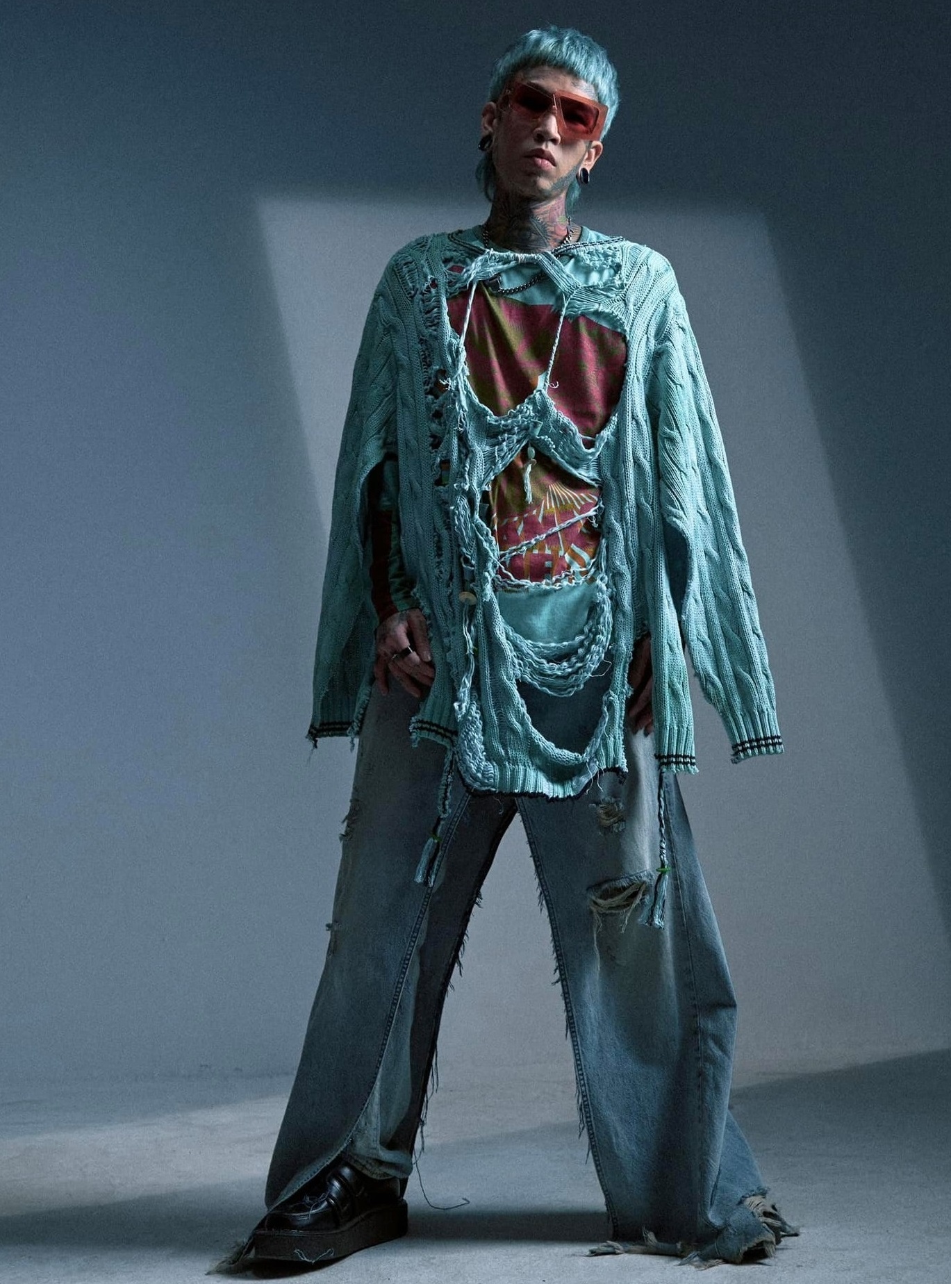 review toi cong chuyen De Choat anh 3