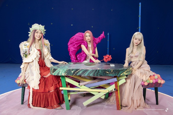 Hoang thuy linh see tinh anh 4