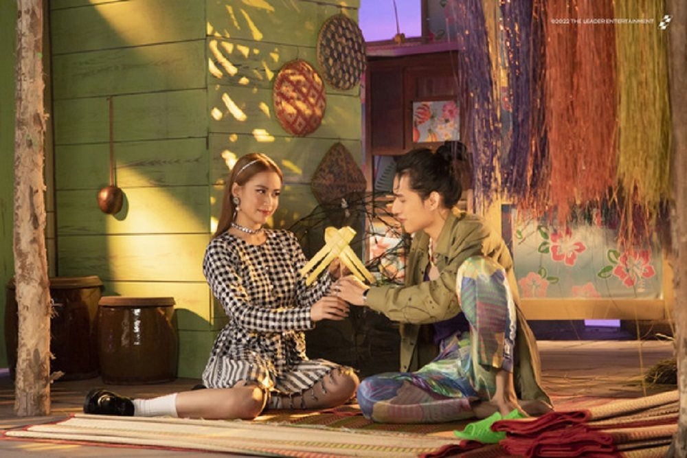 Hoàng thùy linh see tình ảnh 1 Hoang thuy linh see tinh anh 1