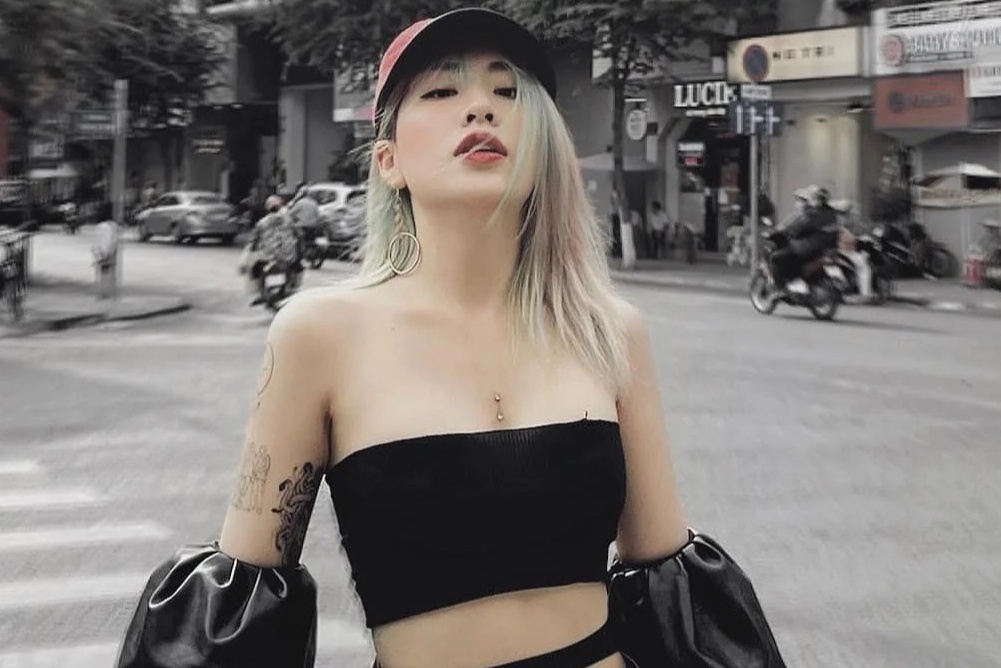 Chuyen bi ban trai bao hanh va su lot xac cua Du Uyen hinh anh