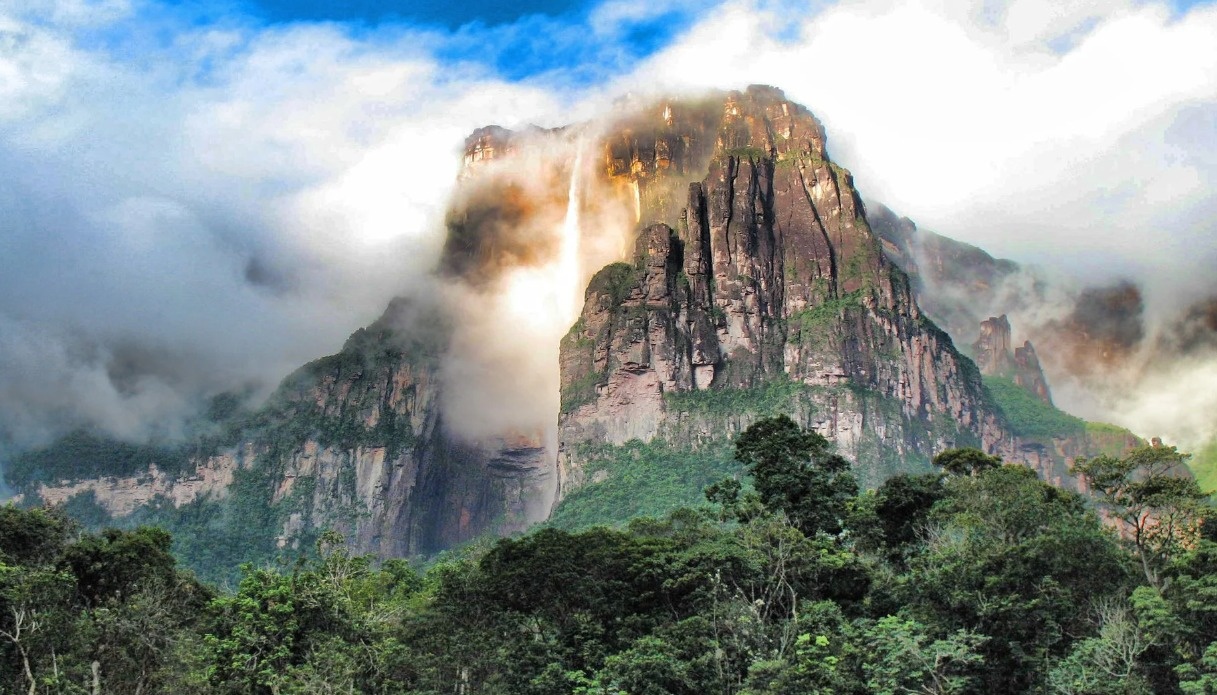 Kham pha thac nuoc cao nhat the gioi hinh anh