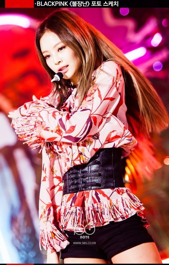 tham my thoi trang cua Jennie (Black Pink) anh 3