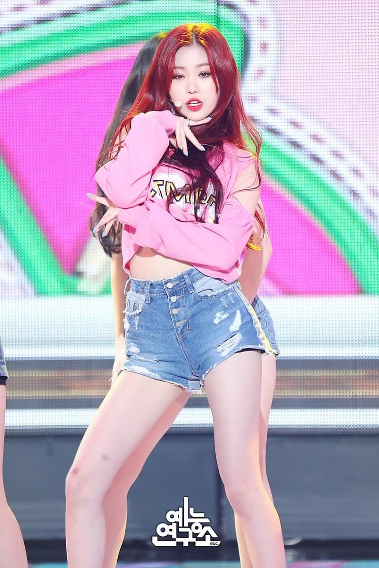 sao Han co chan dai dang ghen ti anh 10