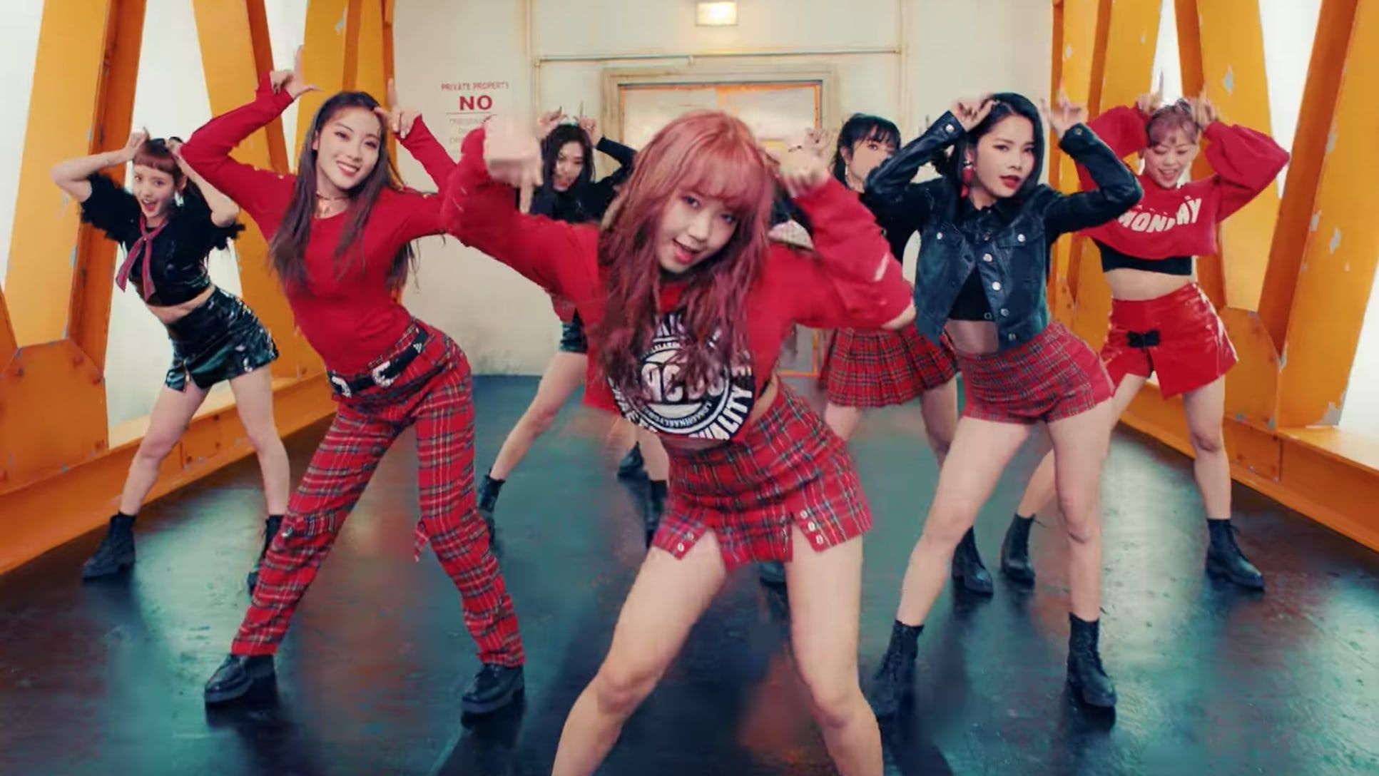 xu huong thoi trang kpop anh 14