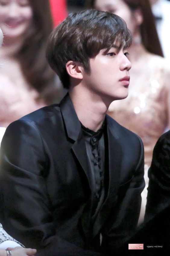 than tuong tuyen chon tren duong pho anh 4