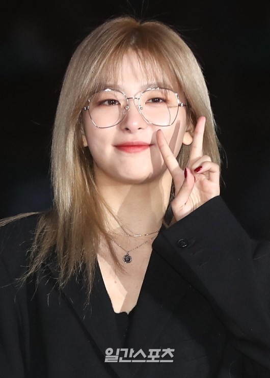 4 nu than than tuong toa sang khi de mat moc anh 2