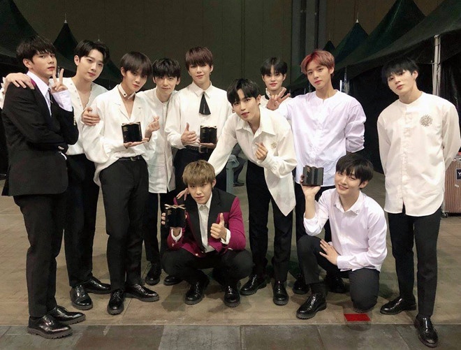 5 nhom nhac Kpop dan dau ve so luong dia tieu thu trong nam 2018-2019 anh 6