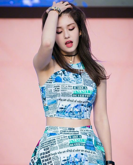 5 nu than xinh dep nhat Kpop do cu dan mang lua chon anh 9