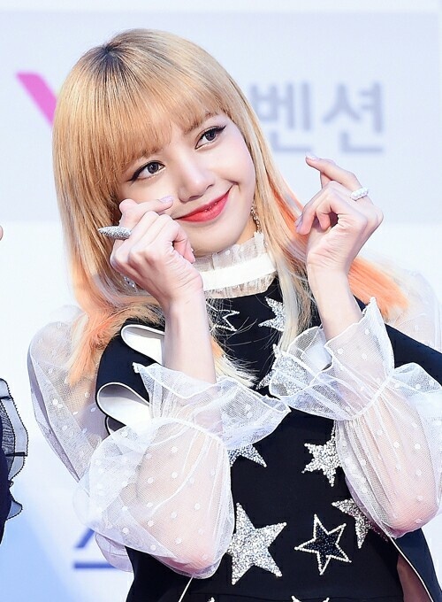 5 than tuong tre Kpop duoc yeu thich nhat tai Thai Lan anh 10