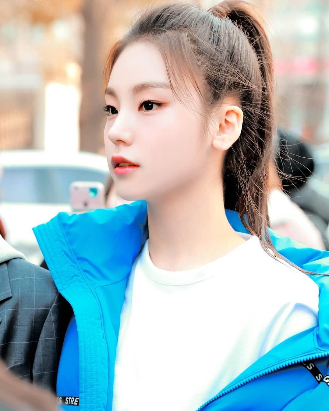 Ba thanh vien ITZY lot top 5 cung Jennie tren BXH thuong hieu ca nhan thang 3 anh 9