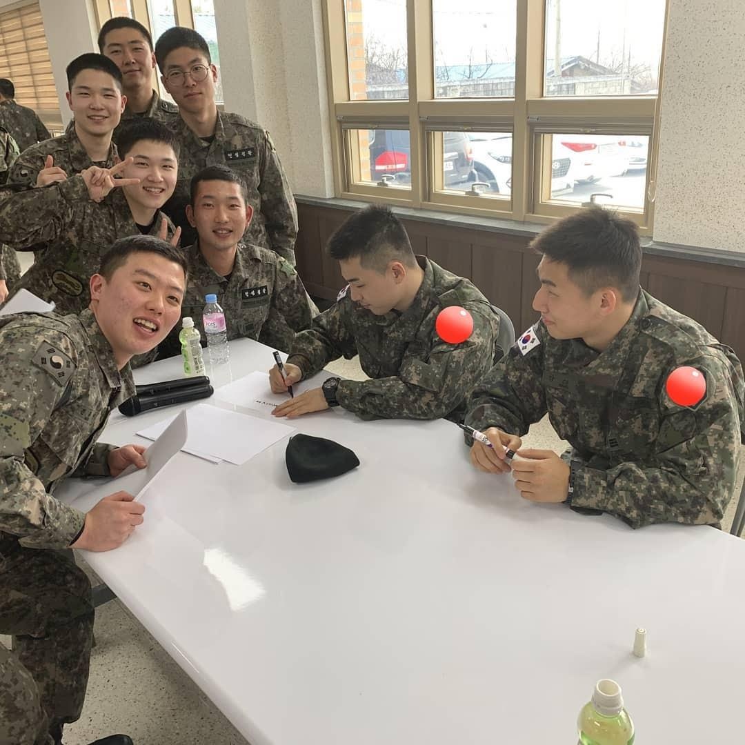 Phan ung cua cac nghe si YG Ent trong tam bao be boi cua Seungri anh 4