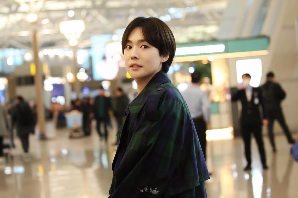 Phan ung cua cac nghe si YG Ent trong tam bao be boi cua Seungri anh 13