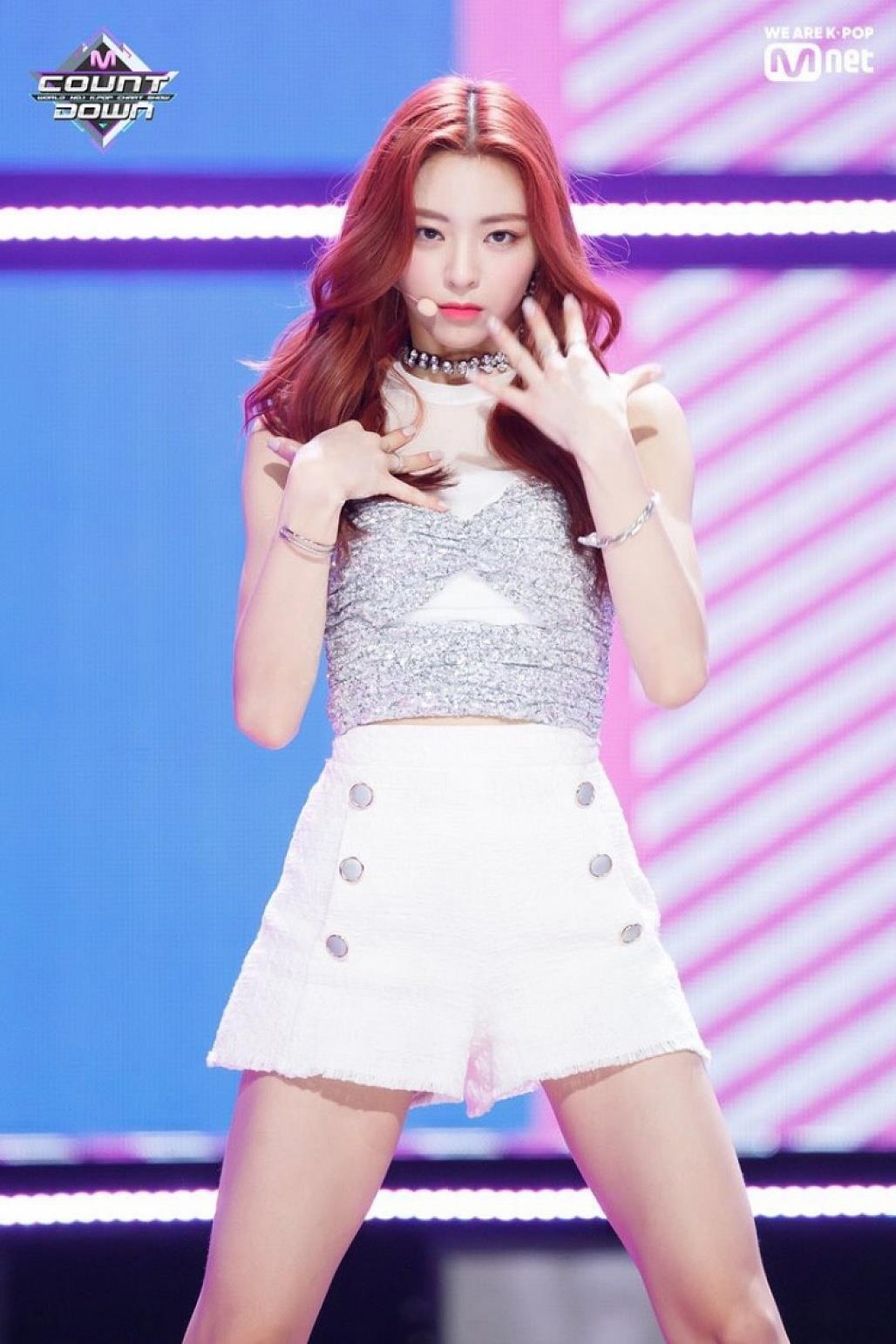 Ba thanh vien ITZY lot top 5 cung Jennie tren BXH thuong hieu ca nhan thang 3 anh 6