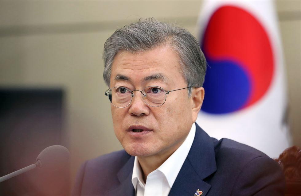 Tổng thổng Moon Jae In yêu cầu điều tra rõ loạt bê bối gần đây ảnh 1 Tong thong Moon Jae In yeu cau dieu tra ro loat be boi gan day anh 1