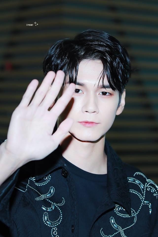 nam than lich thiep nhat Kpop anh 8