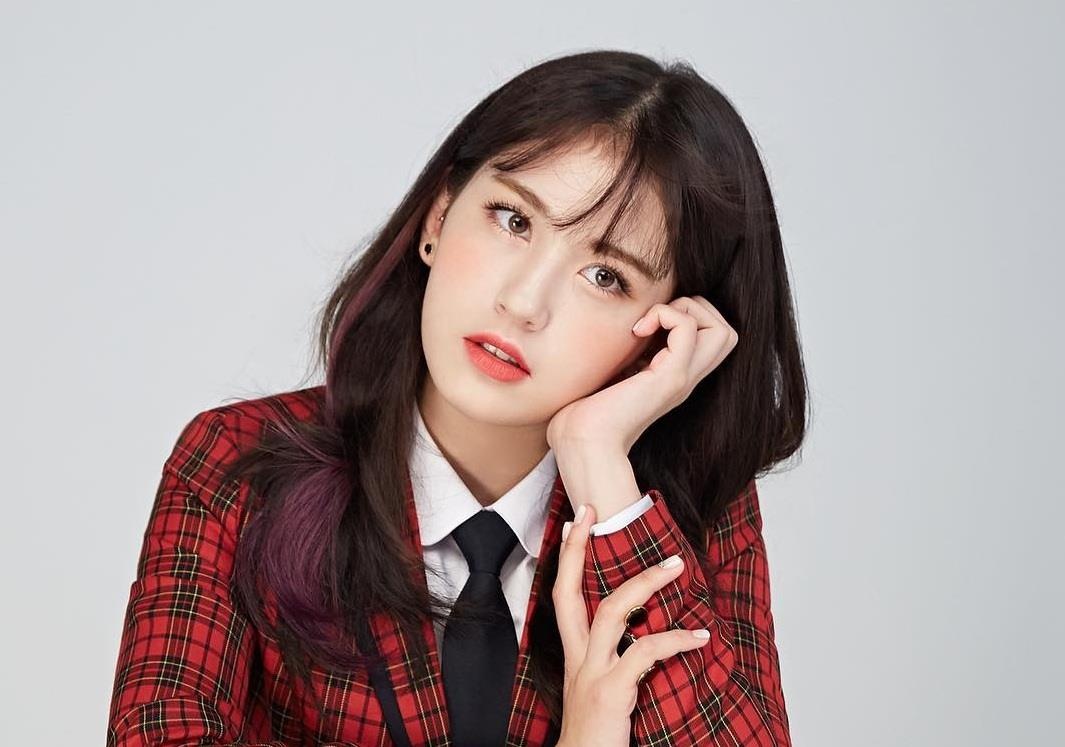 Nhan sac nhung than tuong lai nhieu dong mau duoc yeu thich nhat Kpop hinh anh