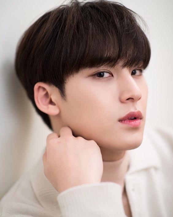 nam thần có thân hình chuẩn mẫu ảnh 4 nam than co than hinh chuan mau anh 4