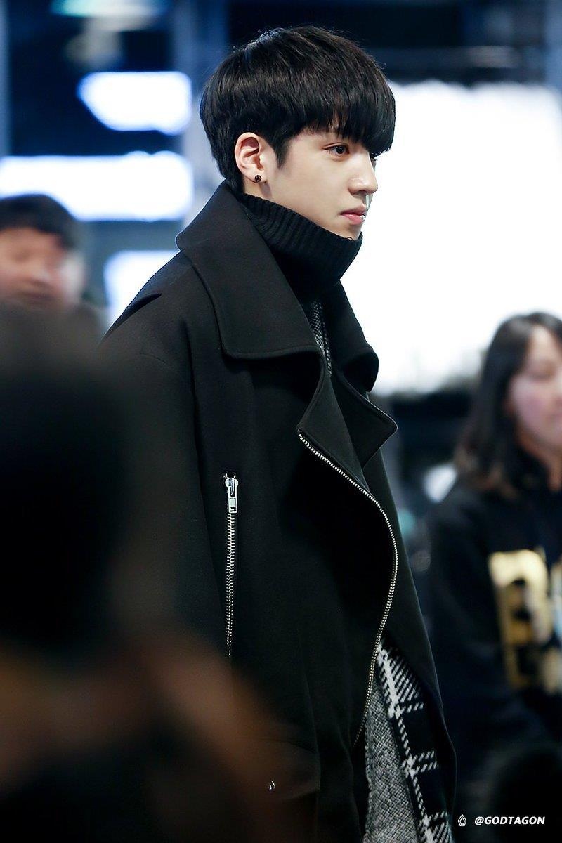 nam thần có thân hình chuẩn mẫu ảnh 1 nam than co than hinh chuan mau anh 1