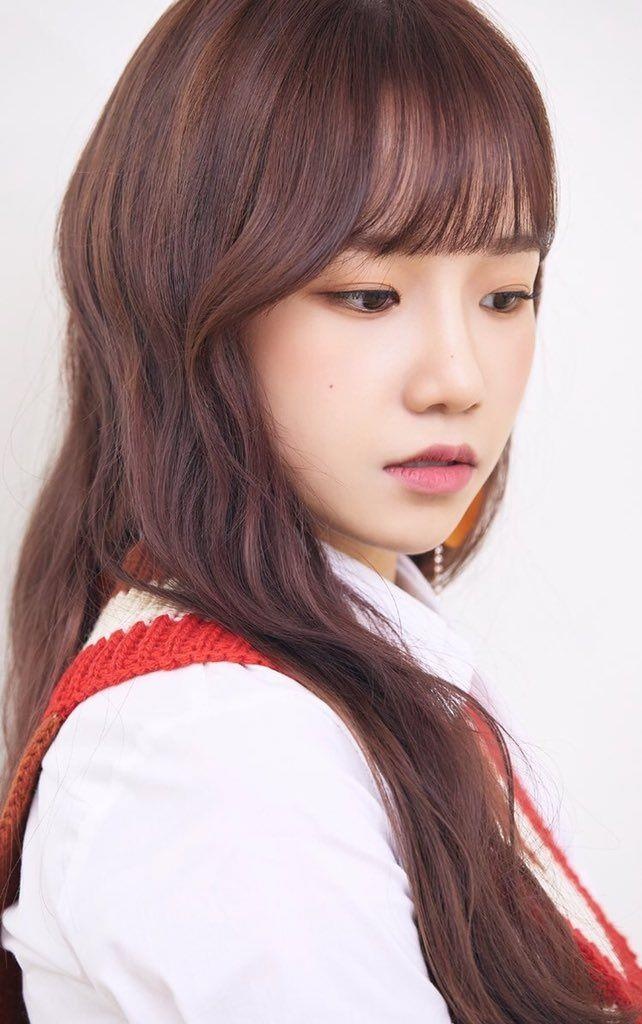 Nhung nu than sinh nam 2001 dang ky vong cua showbiz Han anh 10