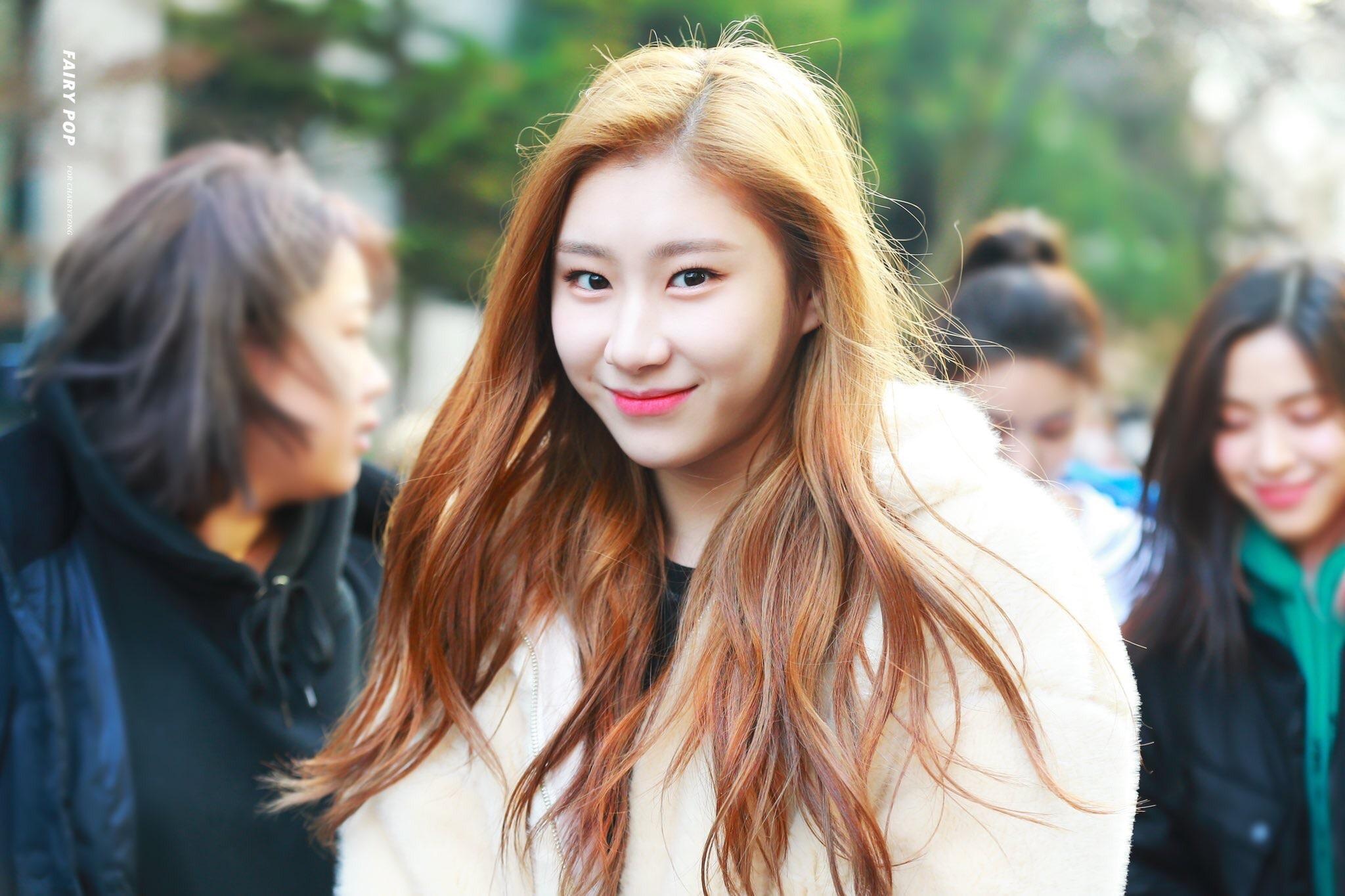 Nhung nu than sinh nam 2001 dang ky vong cua showbiz Han anh 4