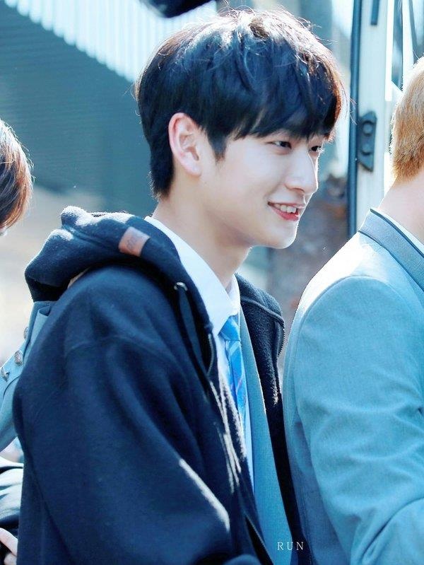 Nhung than tuong Kpop tai nang,  van that bai trong viec ra mat tai Han Quoc anh 2