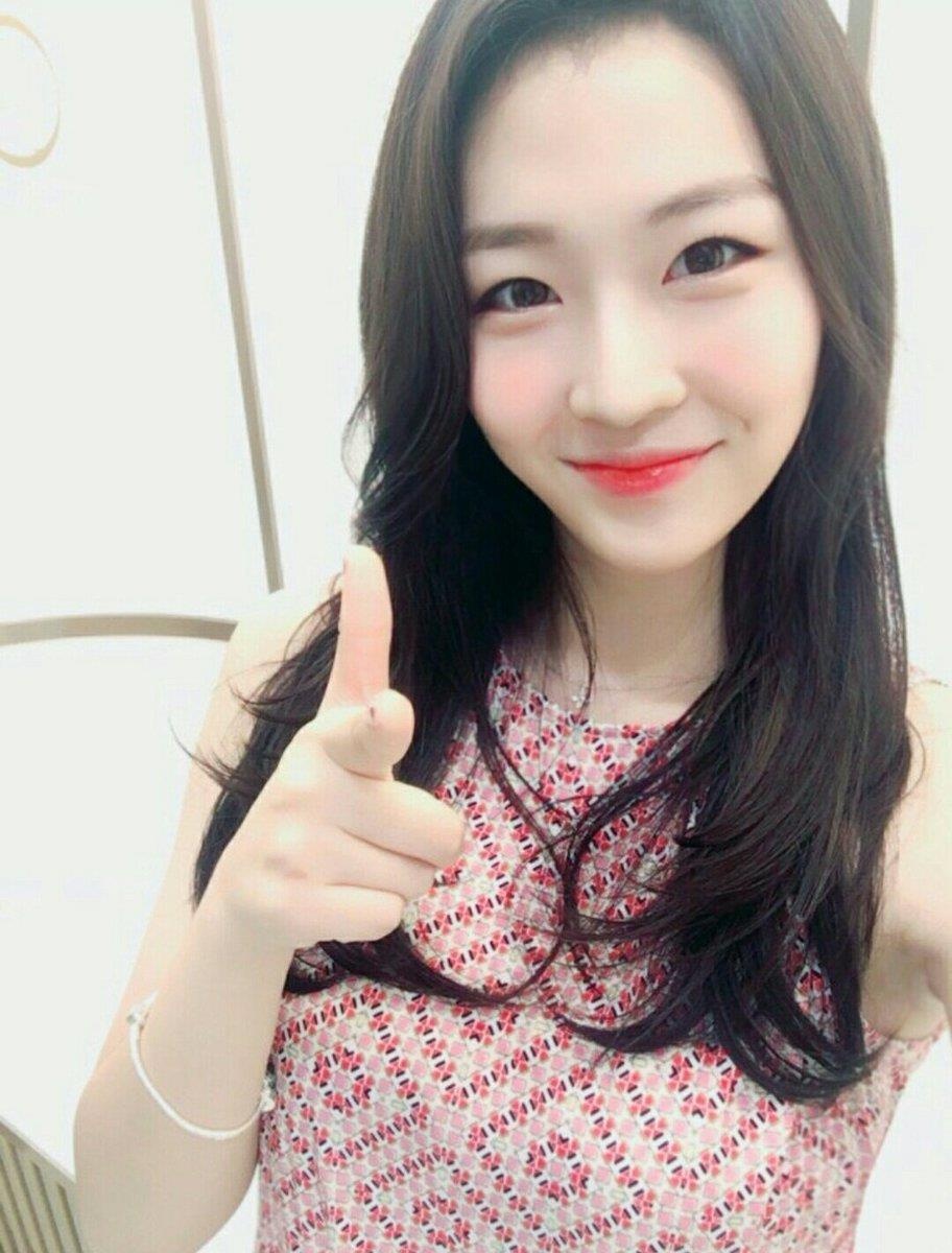 Nhung than tuong Kpop tai nang,  van that bai trong viec ra mat tai Han Quoc anh 4